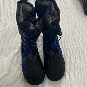 Dream Pairs Black and Blue Snow Boots